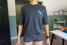 Afbeelding in Gallery-weergave laden, TEAMSHARI | boxy shirt ladies